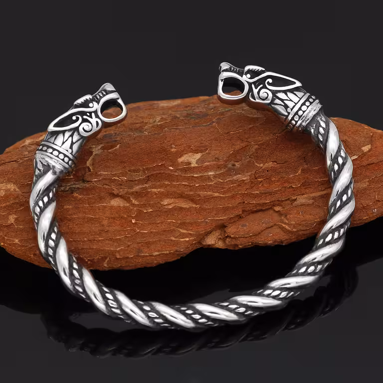Pulsera Vikinga con Cabeza de Lobo – Modelo Gótico Inspirado en la Serie Vikings para Hombres