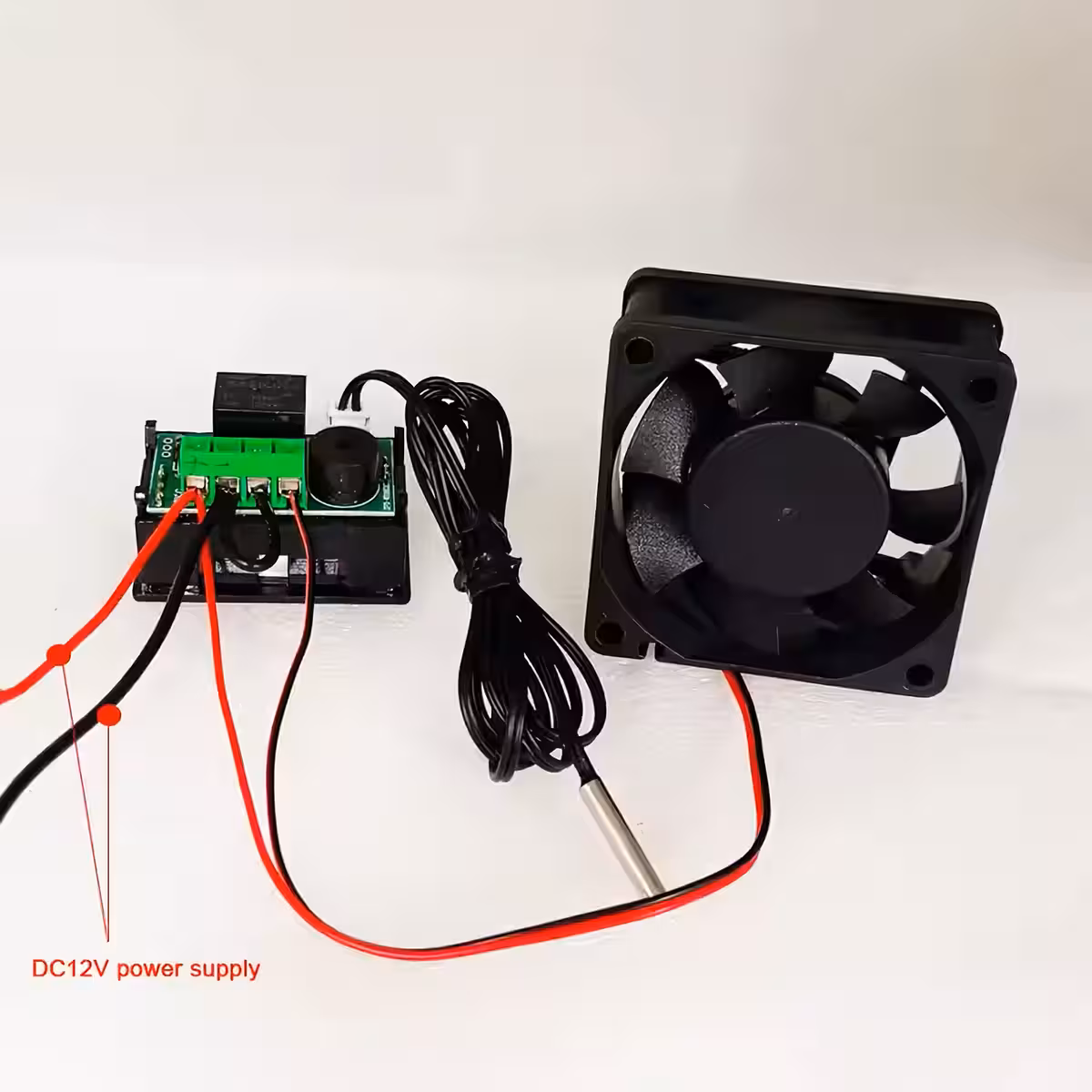 Παράδειγμα σύνδεσης ανεμιστήρα σε θερμοστάτη για έλεγχο θερμοκρασίας