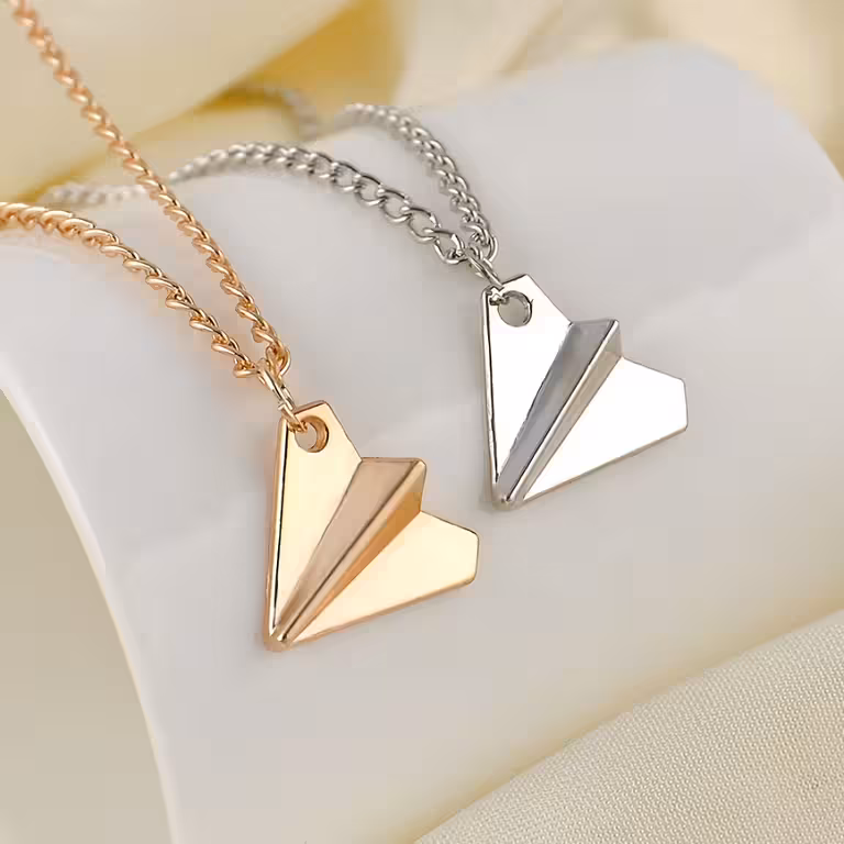 Colgante Avión con Collar – Medallón Harry Styles One Direction para Fans