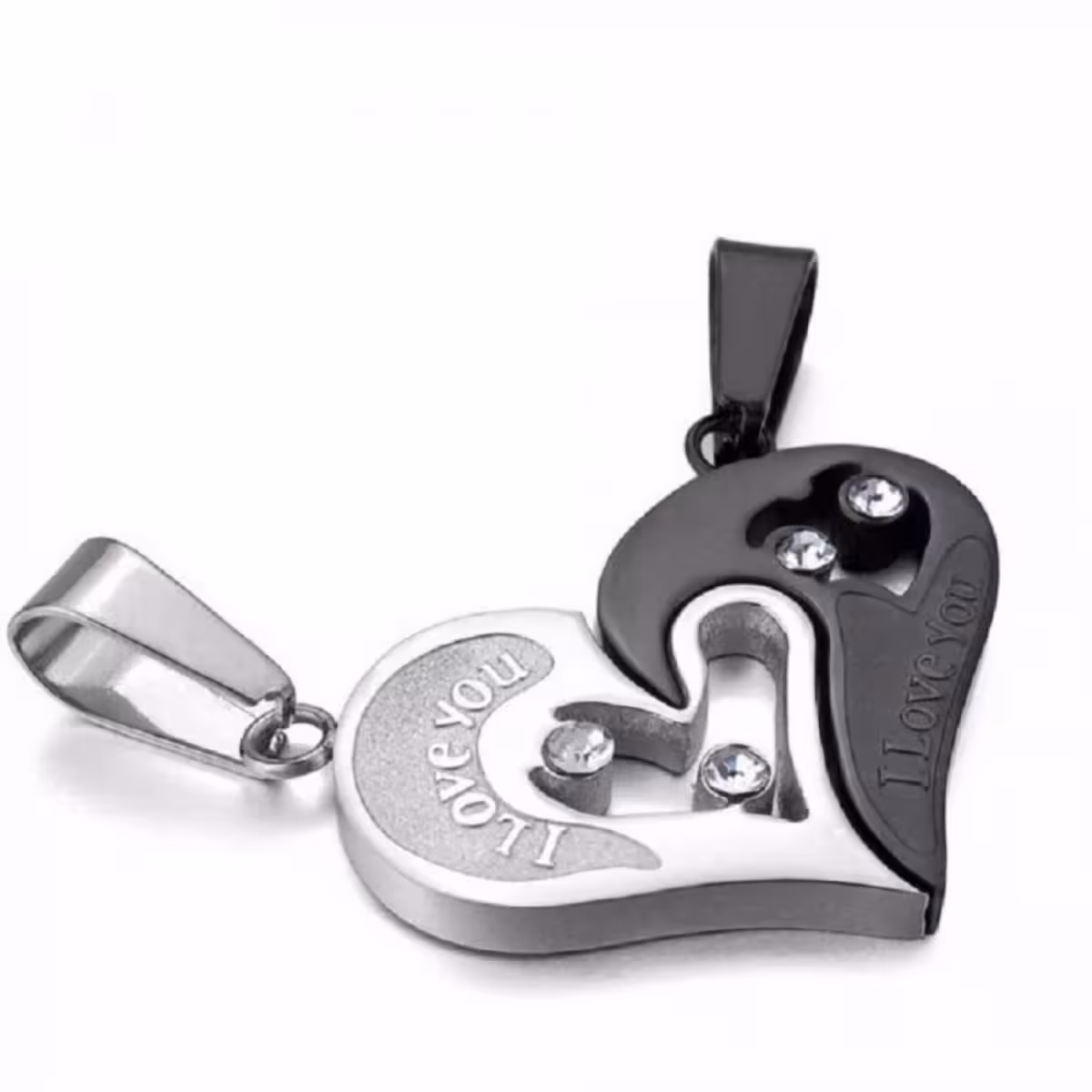 Δύο αλυσίδες με μενταγιόν καρδιά, κατάλληλες για ζευγάρια