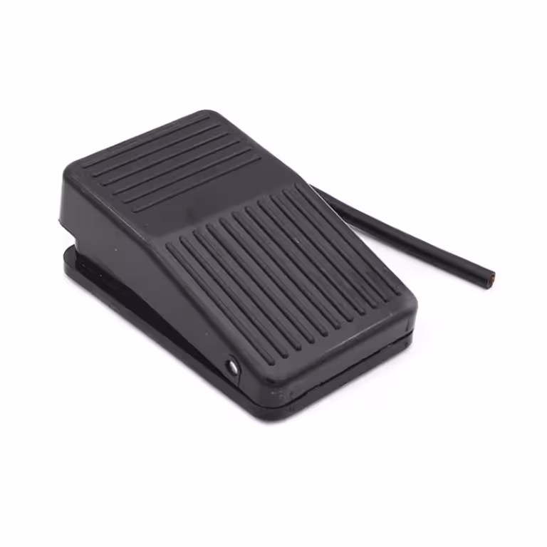 Interruptor Eléctrico de Pie – Botón Tipo Pedal PTT 10A 250V para Control de Equipos