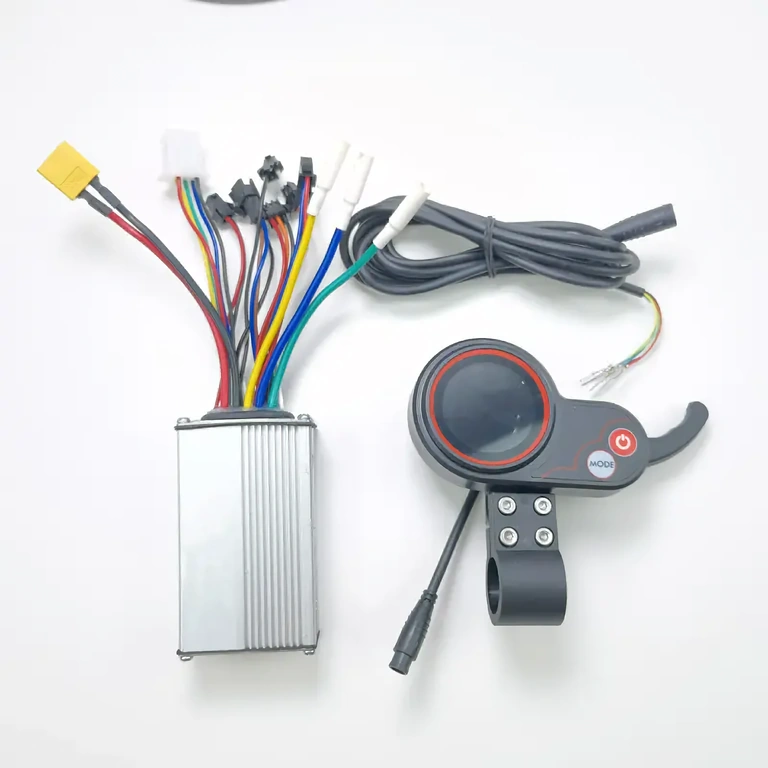 Σετ πλήρες controller + LCD + γκάζι 48V Πλήρες σετ 48V με controller, οθόνη και γκάζι