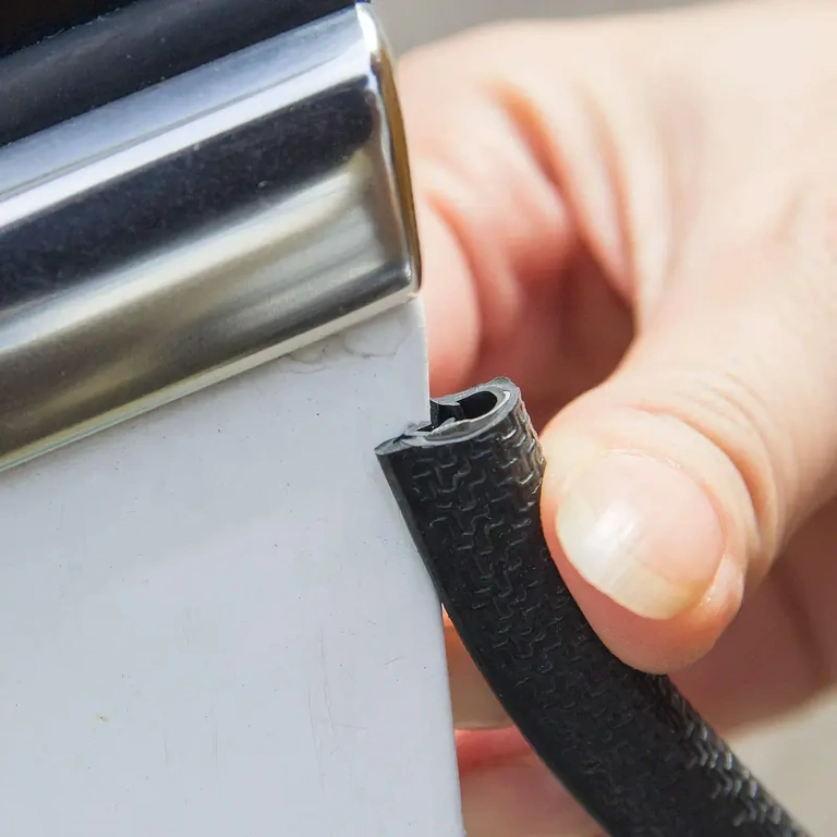 Ευέλικτη ταινία προστασίας άκρων θυρών αυτοκινήτου