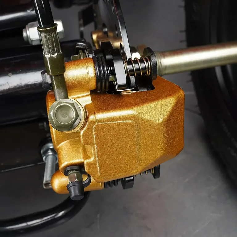 Χρυσή δαγκάνα φρένου ATV με τακάκια Δαγκάνα κράματος με τακάκια φρένου για off-road ATV