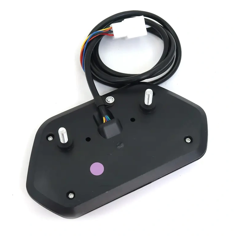 Καθαρή και ευανάγνωστη οθόνη για ταμπλό σκούτερ