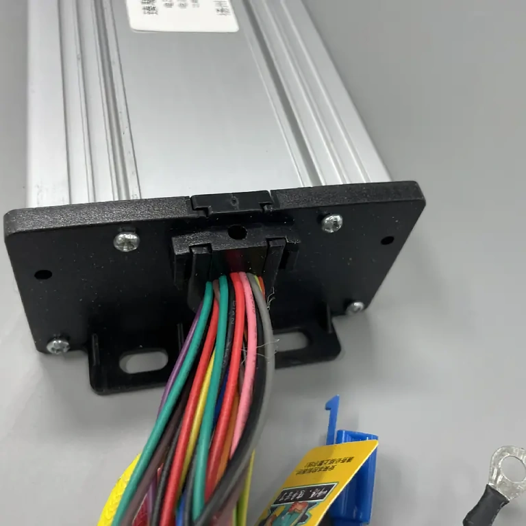 Ελεγκτής σκούτερ 60V 45A για υψηλές επιδόσεις Controller ηλεκτρικού σκούτερ 60V, μέγιστο ρεύμα 45A