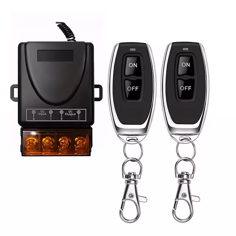 Relé con Mando 12V–60V 30A – Interruptor 12V/24V con 2 Mandos RF 433MHz