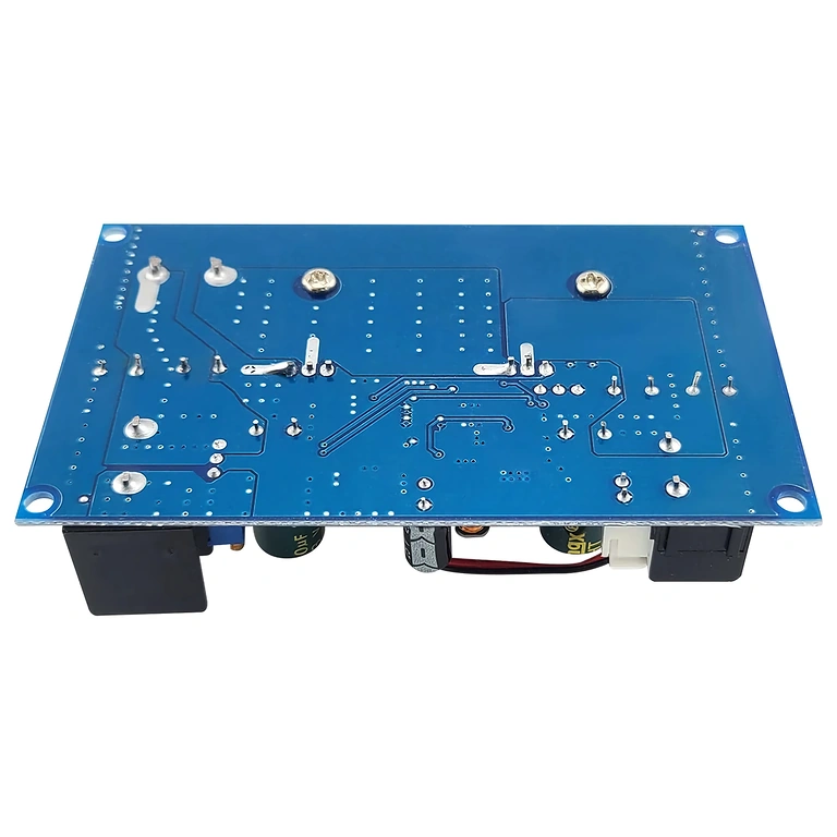Imagen detallada de la parte trasera del convertidor DC-DC Step-Down 600W 25A, mostrando conectores y elementos de refrigeración